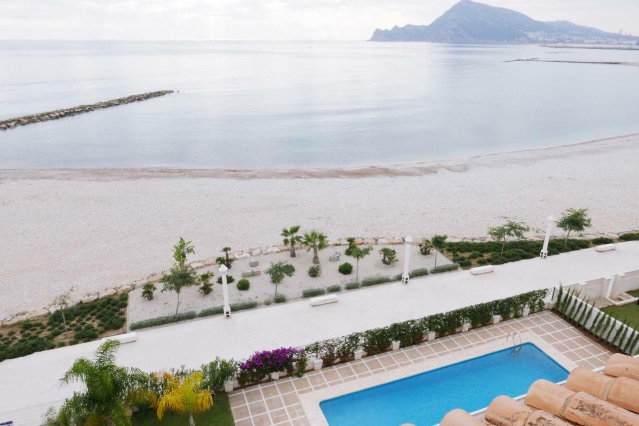 Atico-Loft Frente Al Mar Con Piscina Y Parking Apartment Алтеа Екстериор снимка
